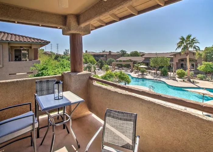 Holiday home 7 Mi To Tpc Scottsdale: W/ Pool